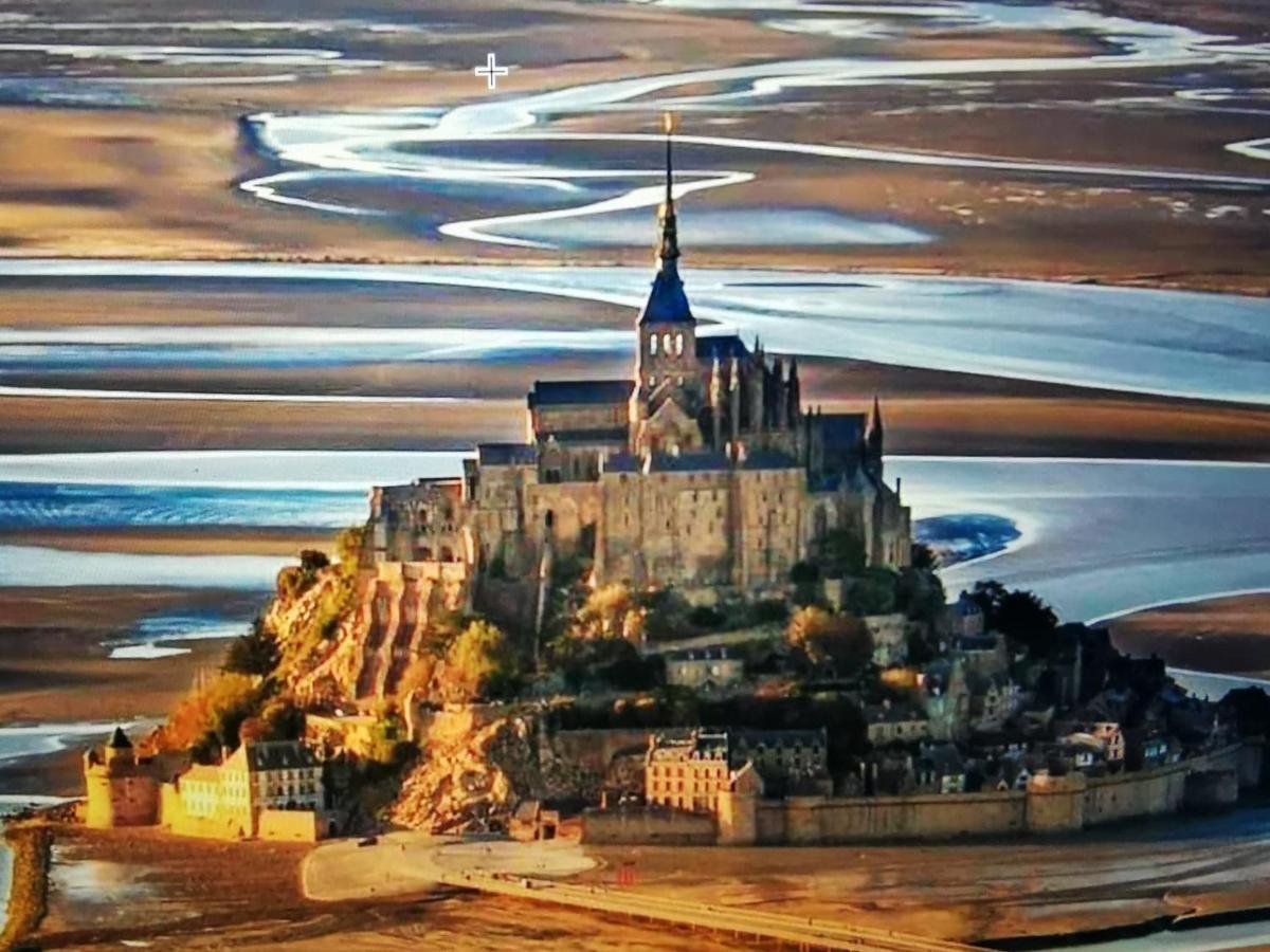 Magnifique Appartement Pres De La Mer Et Du Mt St Michel En Bretagne Льо Вивие-сюр-Мер Екстериор снимка